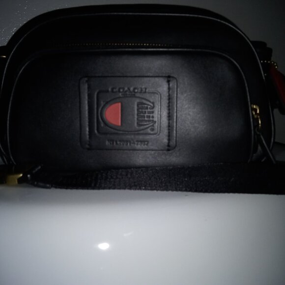 Coach X Champion Black/red logo, Glove leather. Crossbody Bag, Brass Fittings. - Picture 2 of 16